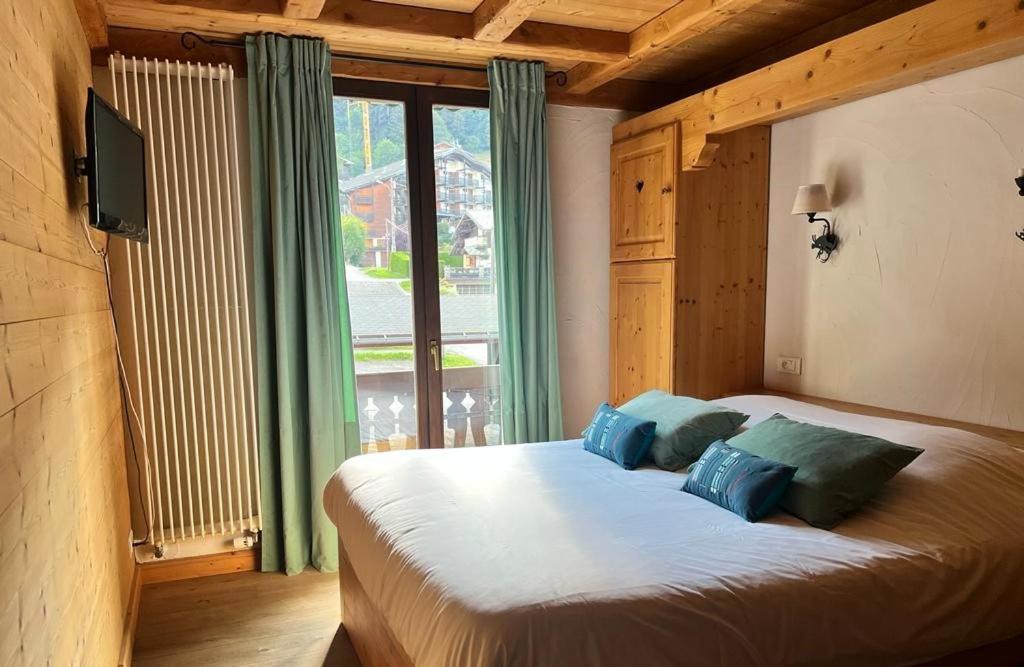 Fleur Des Neiges Hotel Morzine Exterior photo