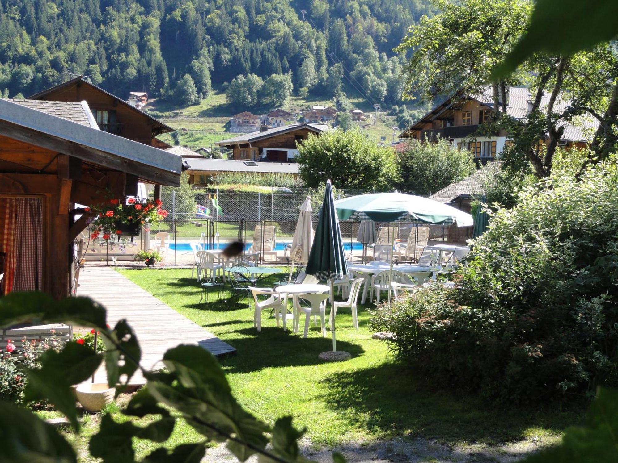Fleur Des Neiges Hotel Morzine Exterior photo